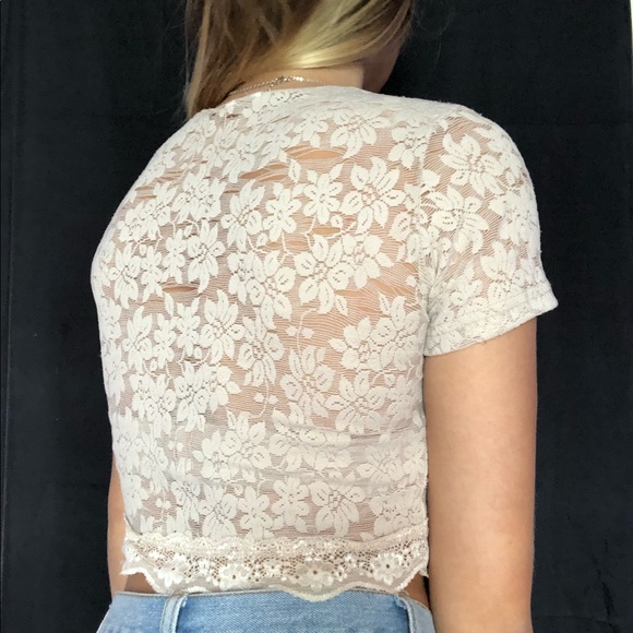 Cute flower crop top! - Picture 3 of 3